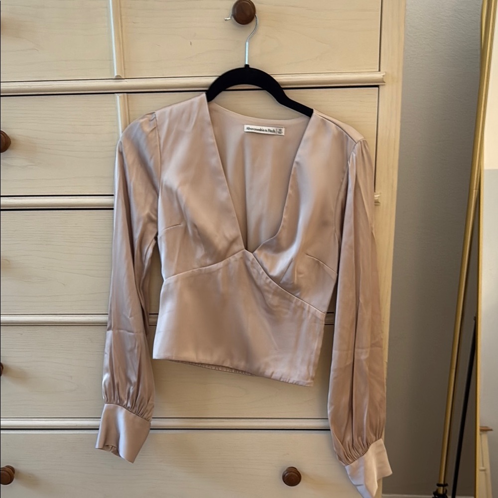 Abercrombie satin top